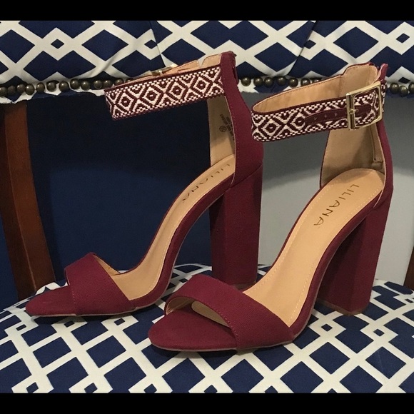 Maroon white burgundy aztec canvas ankle strap chunky sandal heels Sz 10 - Picture 3 of 5